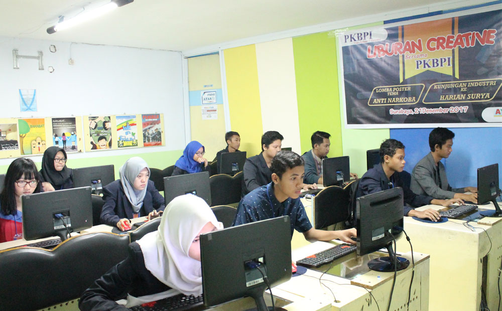 Lomba Desain Poster - Kursus Komputer Online Surabaya